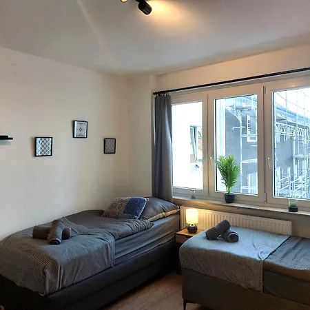 Rtr - Fuer Bis Zu 8 Personen - Voll Ausgestattet - Zentral Limbecker Platz - Messe - Uniklinikum - Smart Tv - Parken - Modern