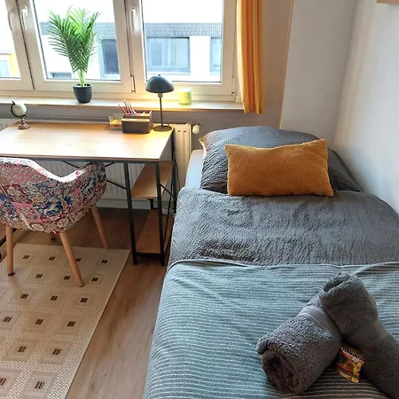 Rtr - Fuer Bis Zu 8 Personen - Voll Ausgestattet - Zentral Limbecker Platz - Messe - Uniklinikum - Smart Tv - Parken - Modern Apartment *